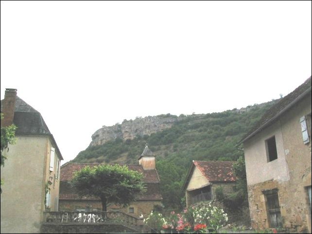 La falise vue du village